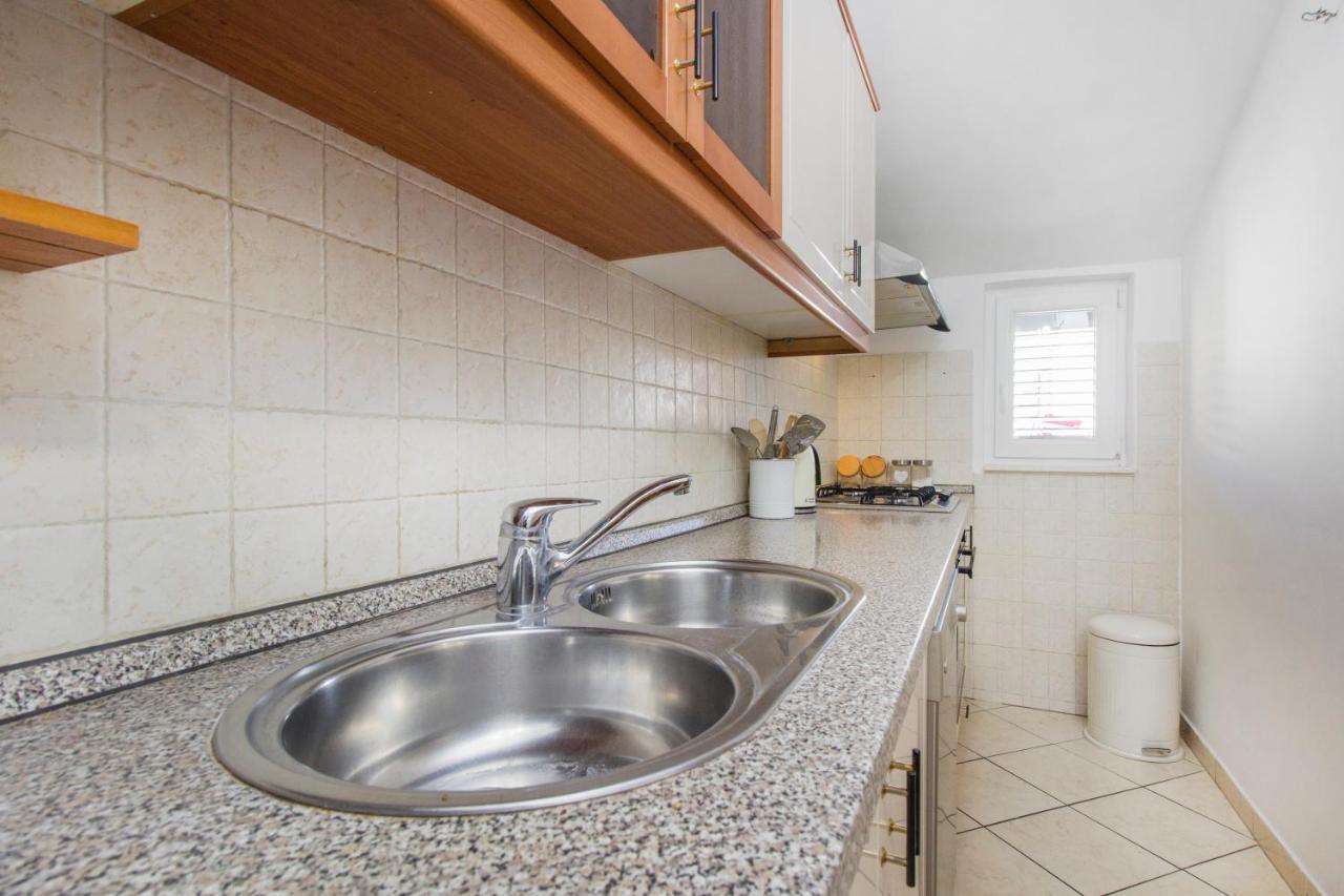 Luka Apartment Sibenik Exterior photo